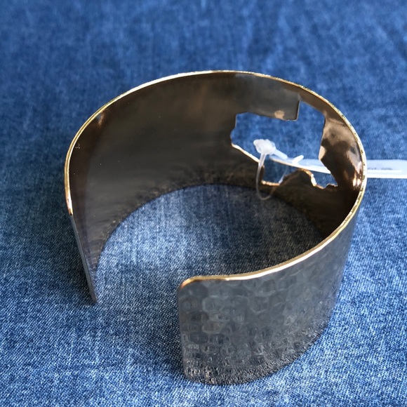 Texas Cuff Bracelet - Picture 2 of 3